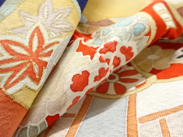  家屋模様刺繍訪問着
